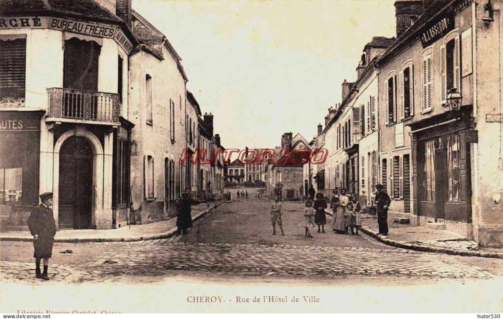 CPA CHEROY - YONNE - RUE DE L'HOTEL DE VILLE - Cheroy