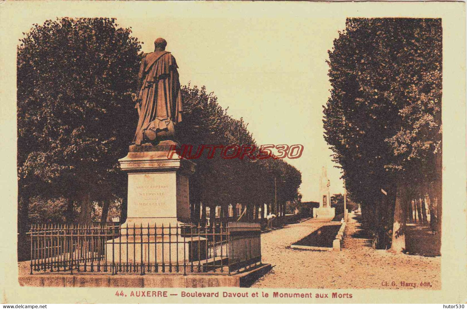 CPA AUXERRE - YONNE - BOULEVARD DAVOUT ET MONUMENT AUX MORTS - Auxerre