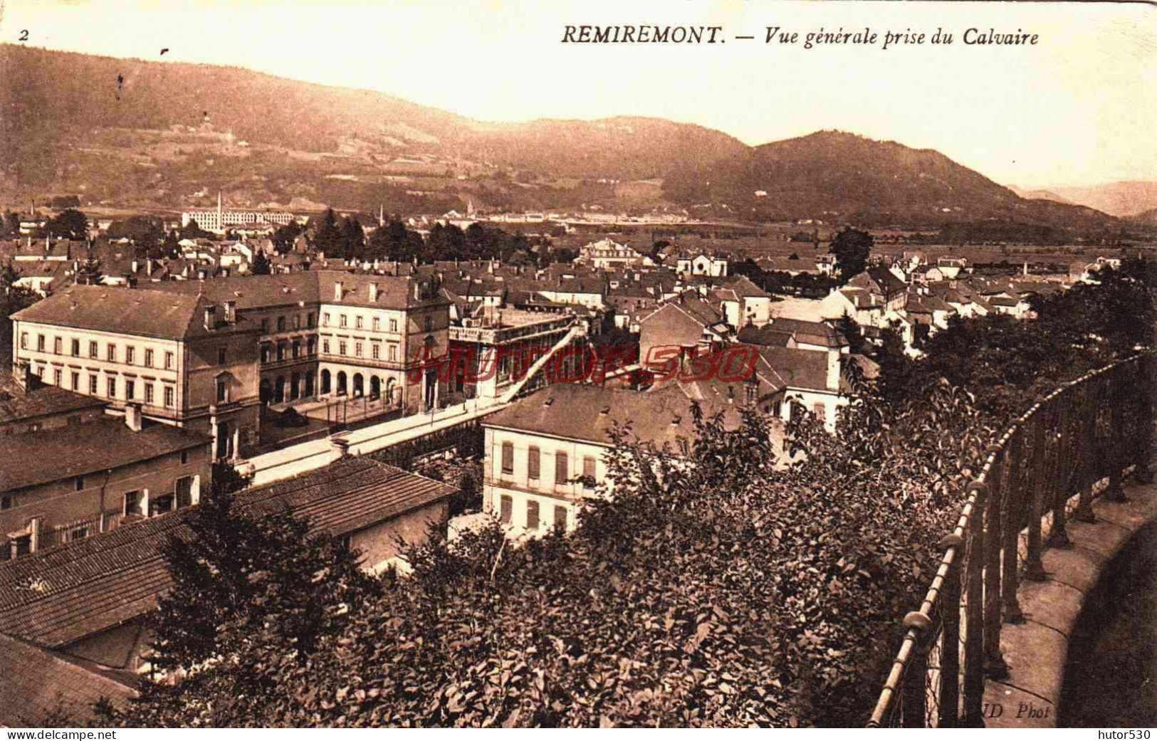CPA REMIREMONT - VOSGES - VUE GENERALE - Remiremont