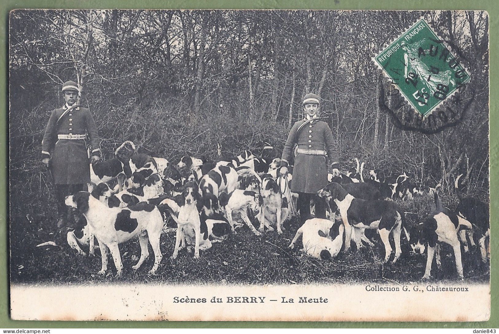 CPA Chasse - SCENE EN BERRY - LA MEUTE - Belle  Animation - Chasse