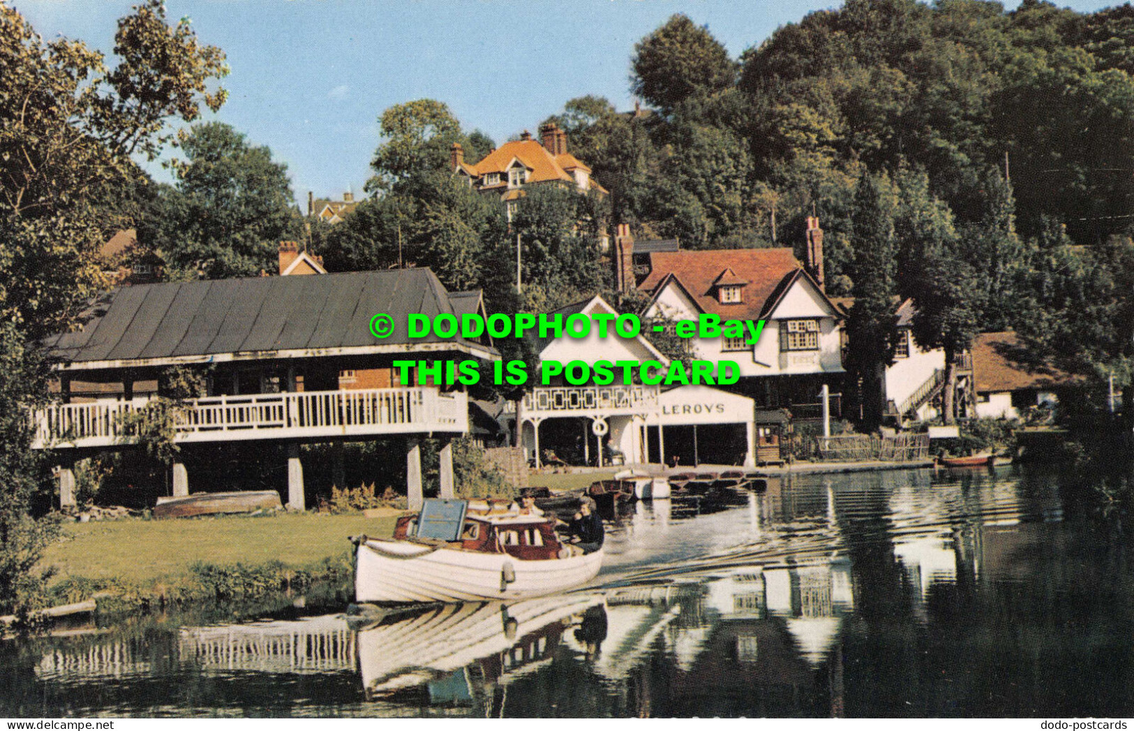 R552171 River Wey And Boathouse. Guildford. MR. 315. Natural Colour Series. Phot - Welt