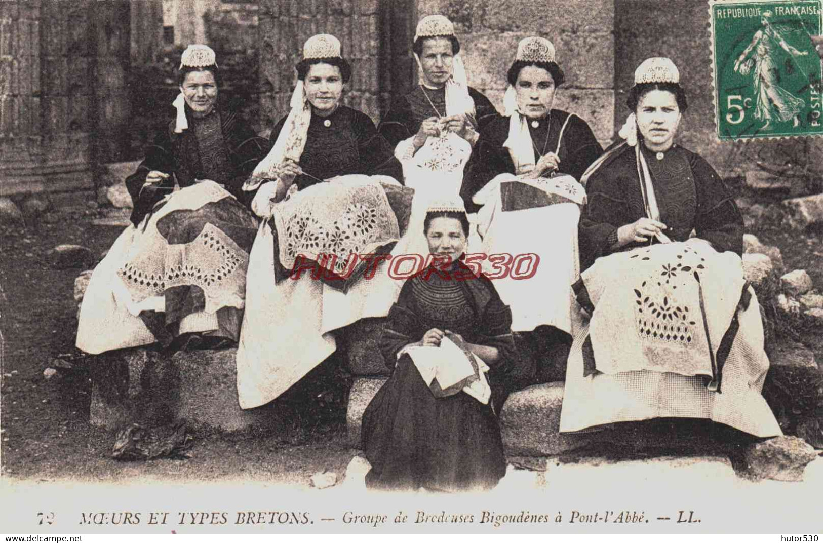 CPA PONT L'ABBE - FINISTERE - GROUPE DE BRODEUSES - Pont L'Abbe