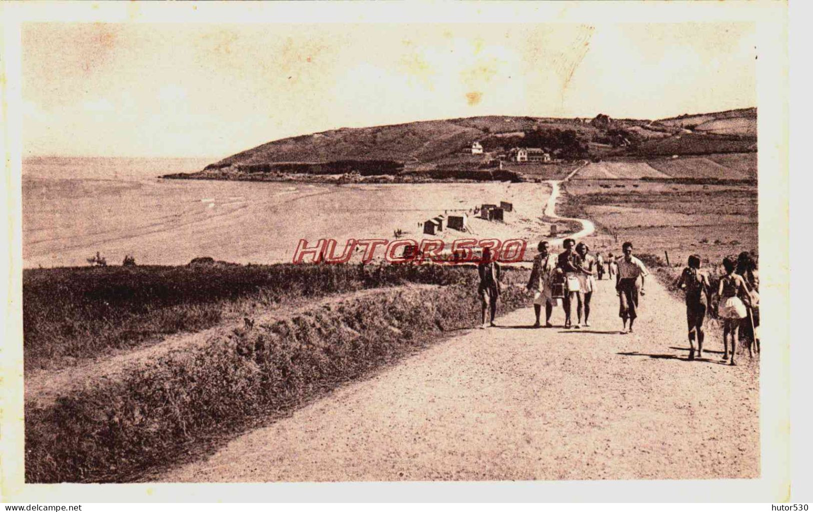 CPA PLOUGASNOU - FINISTERE - LA PLAGE VUE DE L'INSTITUT MARIN - Plougasnou