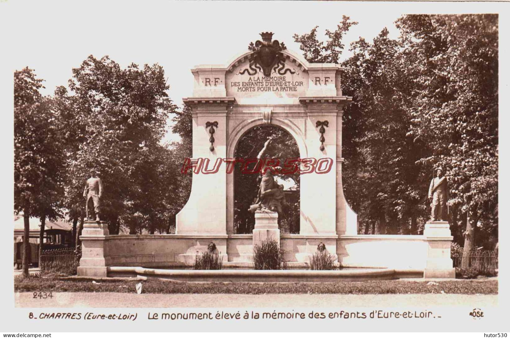 CPSM CHARTRES - EURE ET LOIR - MONUMENTS DES ENFANTS DE L'EURE ET LOIR - Chartres