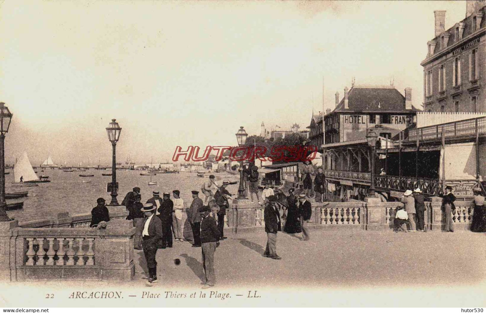 CPA ARCACHON - GIRONDE - PLACE THIERS ET LA PLAGE - Arcachon