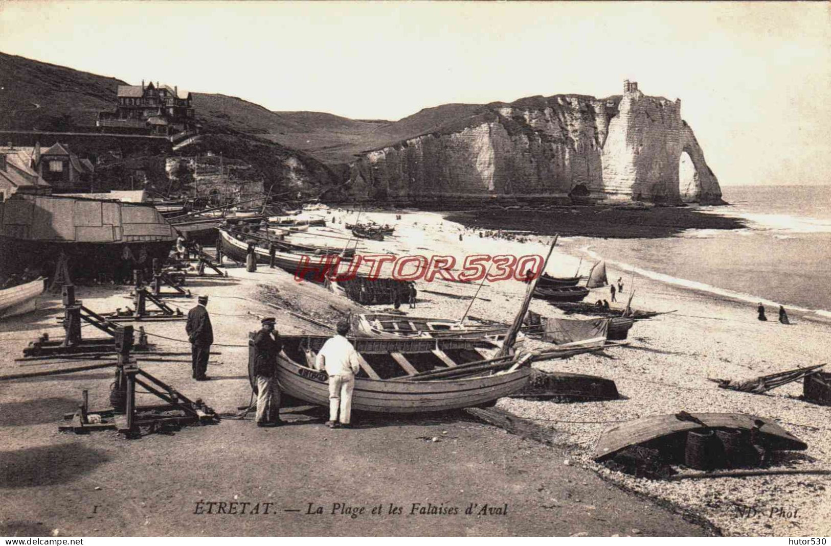 CPA ETRETAT - SEINE MARITIME - LA PLAGE ET LES FALAISES D'AVAL - Etretat