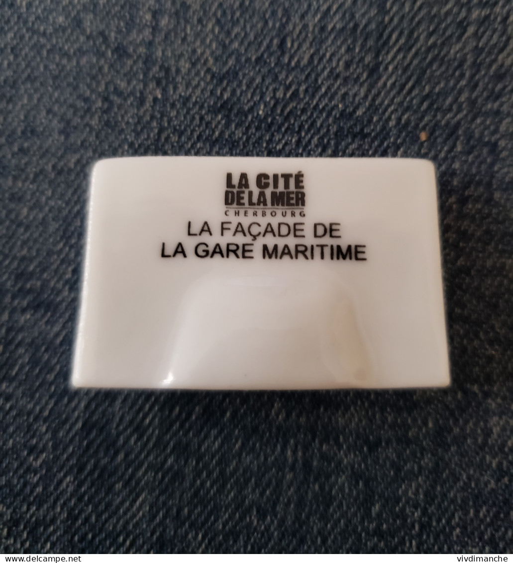 LA CITE DE LA MER - 2015 - La Façade De La Gare Maritime - FEVE BRILLANTE - Regioni