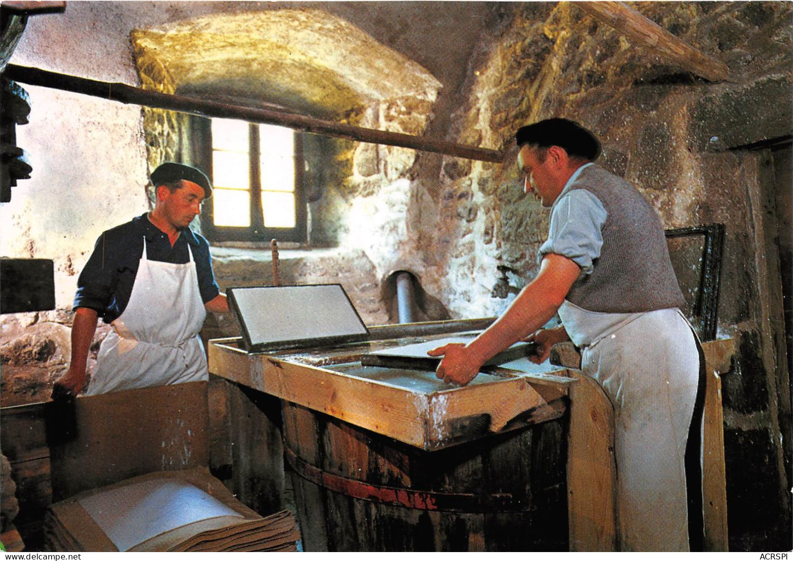 MUSEE HISTORIQUE DU PAPIER Moulin Richard De Bas AMBERT La Cuve 29(scan Recto-verso) MA2236 - Ambert