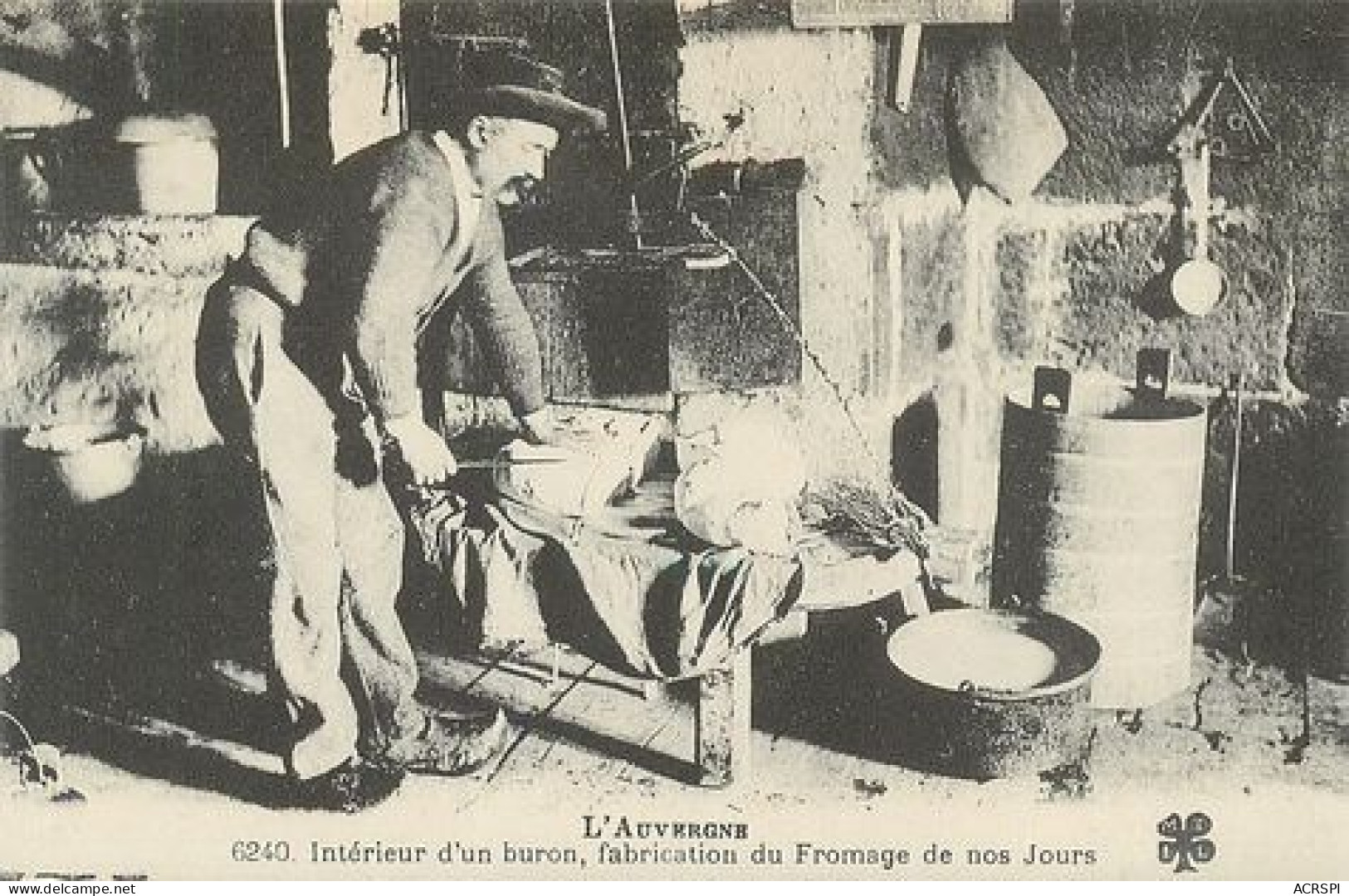 Interieur D'un Buron Fabrication Du Fromage 42   (scan Recto-verso)MA2242Bis - Besse Et Saint Anastaise