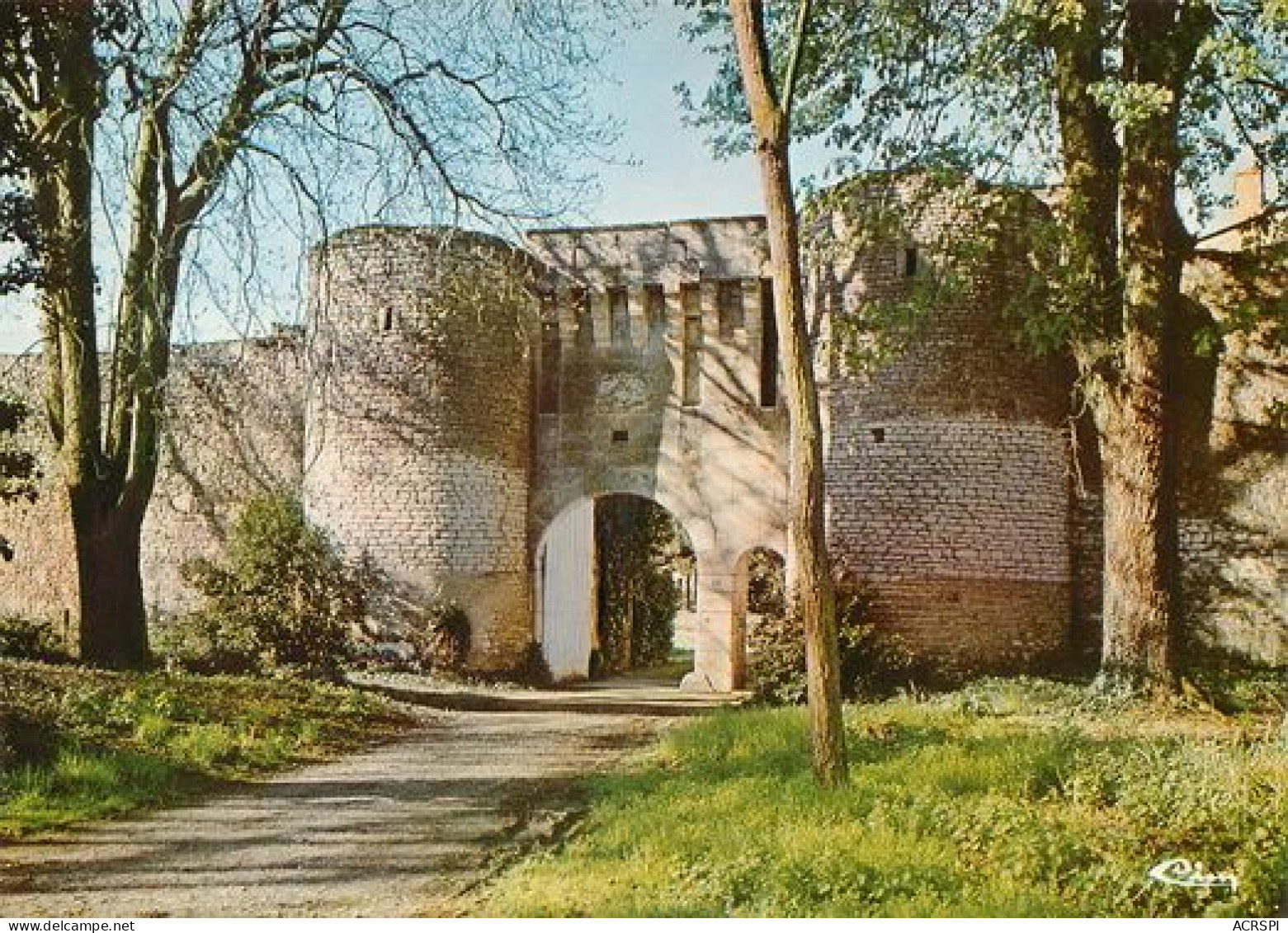 Neuville De Poitou Chateau De Furigny  16   (scan Recto-verso)MA2272Ter - Neuville En Poitou