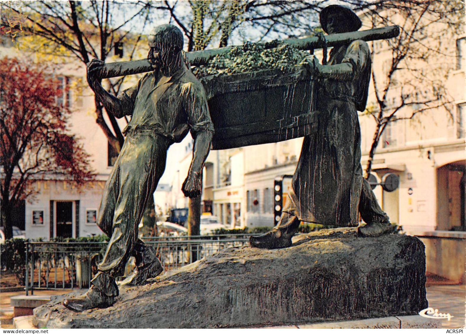 MACON La Statue Des Vendangeurs 11(scan Recto-verso) MA2276 - Macon