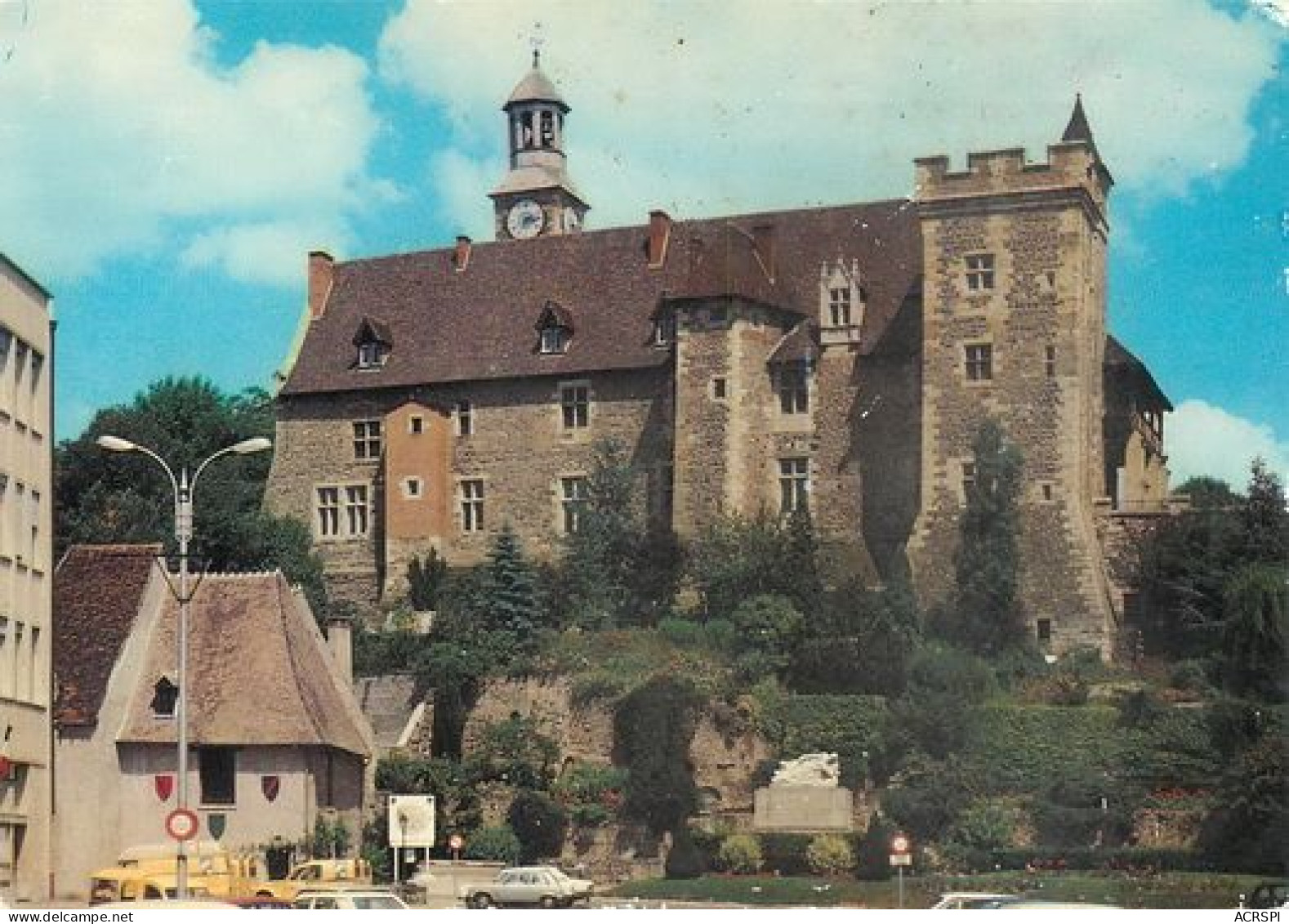 MONTLUCON  Le Chateau Des Ducs De Bourbon  42  (scan Recto-verso)MA2274Bis - Montlucon