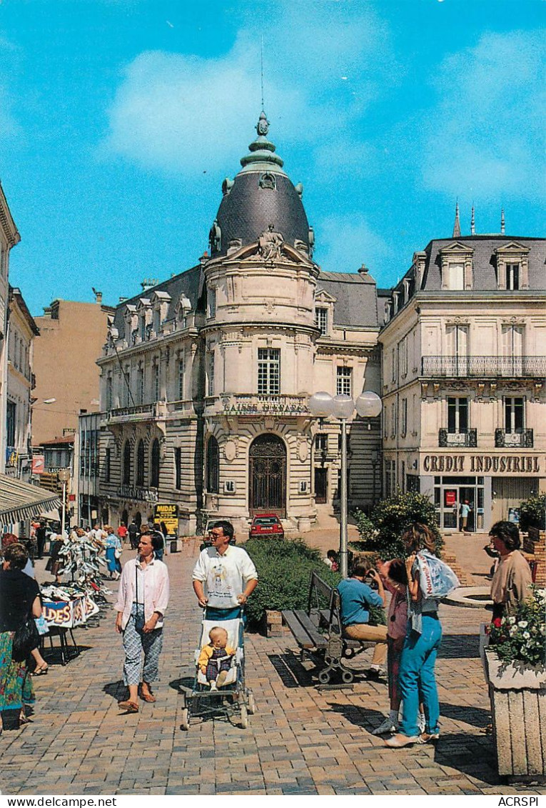 ANGOULEME  Place Marengo Caisse D'épargne Et Crédit Industriel    44   (scan Recto-verso)MA2280Bis - Angouleme