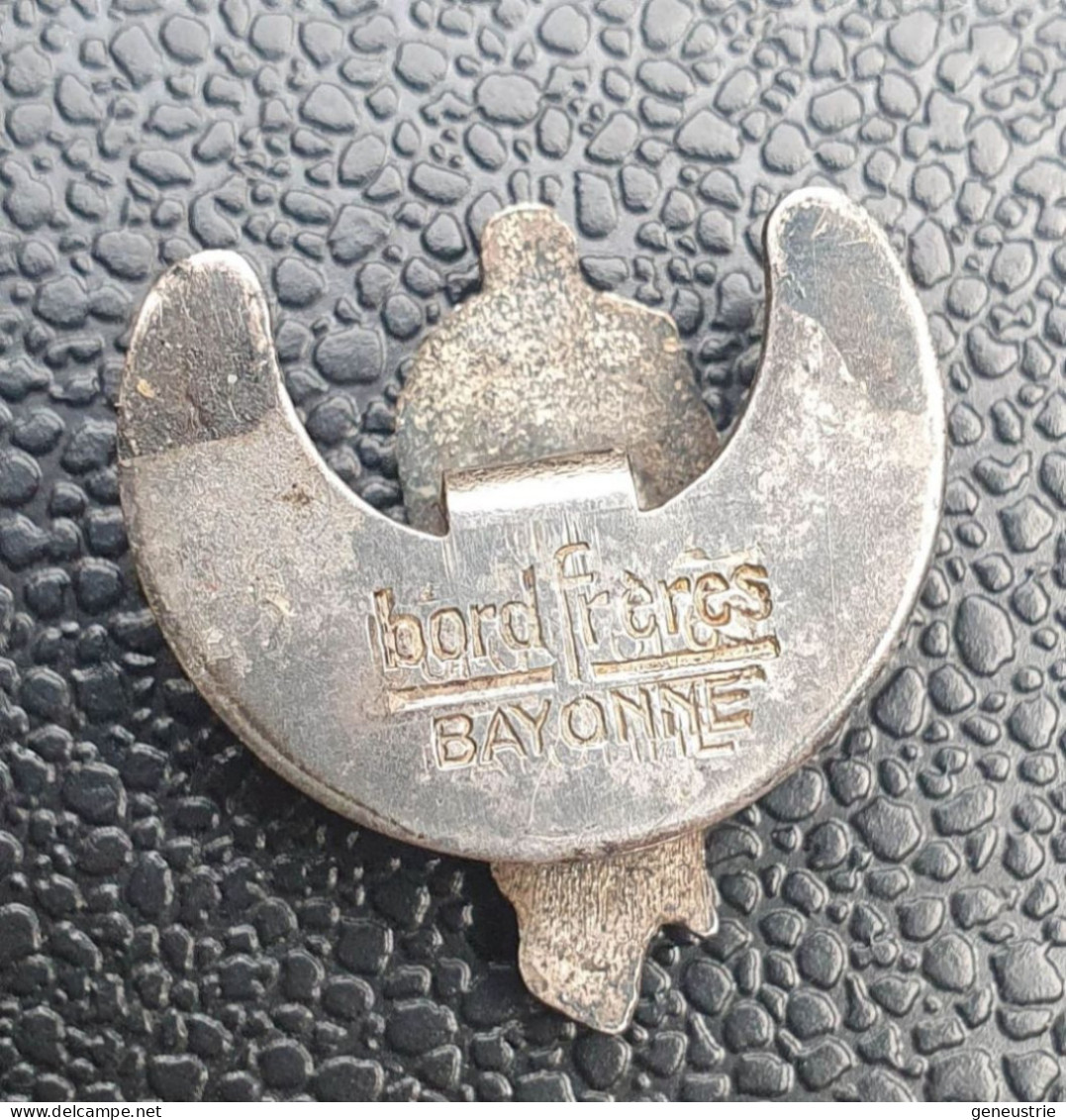 Insigne Ancien De Cyclisme Bayonne Années 30 "AB - Club Omnisports De L'Aviron Bayonnais - Section Cyclisme" - Wielrennen