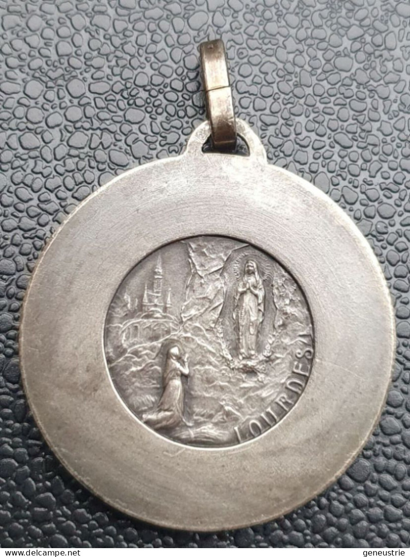Médaillon Médaille Religieuse Années 30 Argent 800 "Notre-Dame De Lourdes" Silver Religious Medal - Religión & Esoterismo