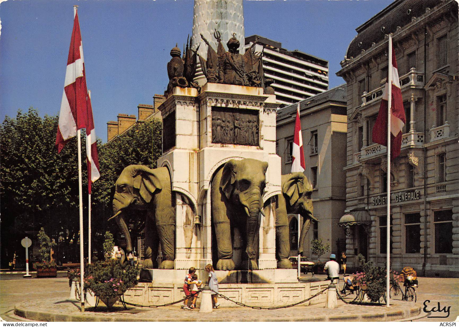 CHAMBERY  Fontaine Des éléphants  3   (scan Recto-verso)MA2290Bis - Chambery