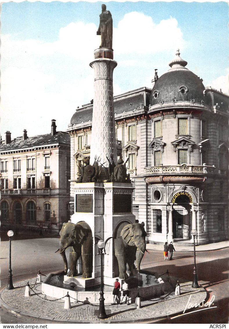 CHAMBERY  Fontaine Des éléphants 4 Sans Q   12 (scan Recto-verso)MA2290Bis - Chambery