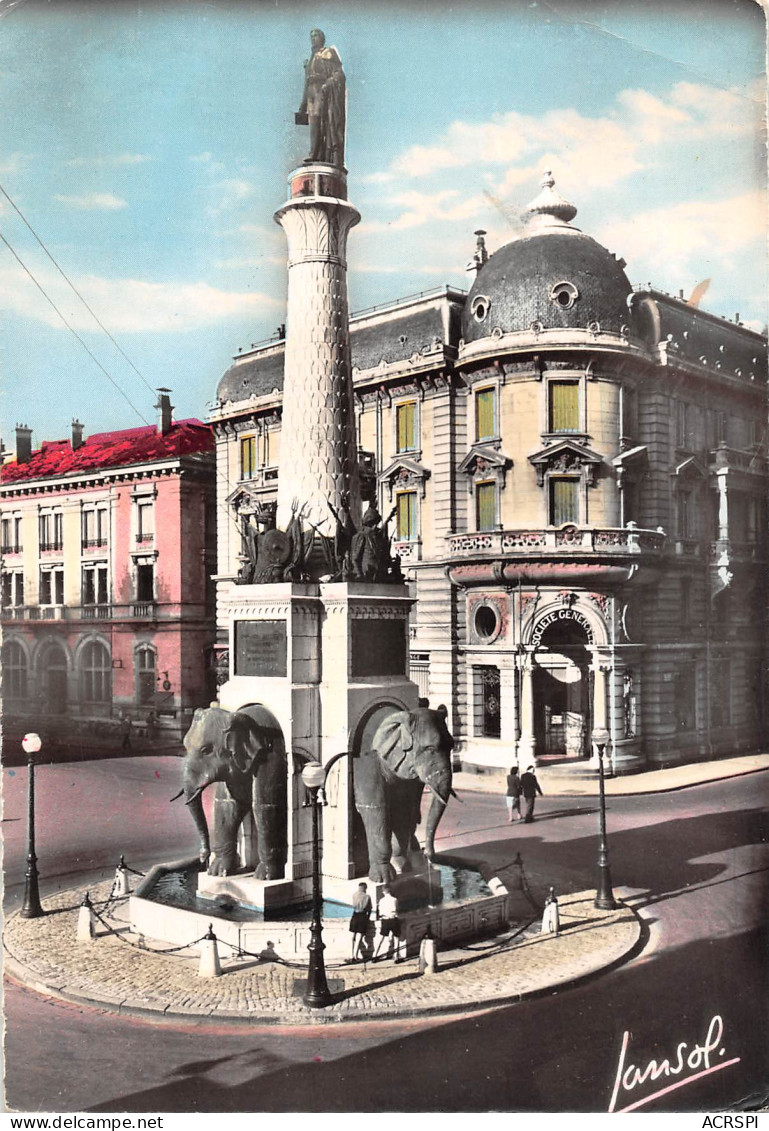 CHAMBERY  Fontaine Des éléphants 4 Sans Q   14 (scan Recto-verso)MA2290Bis - Chambery