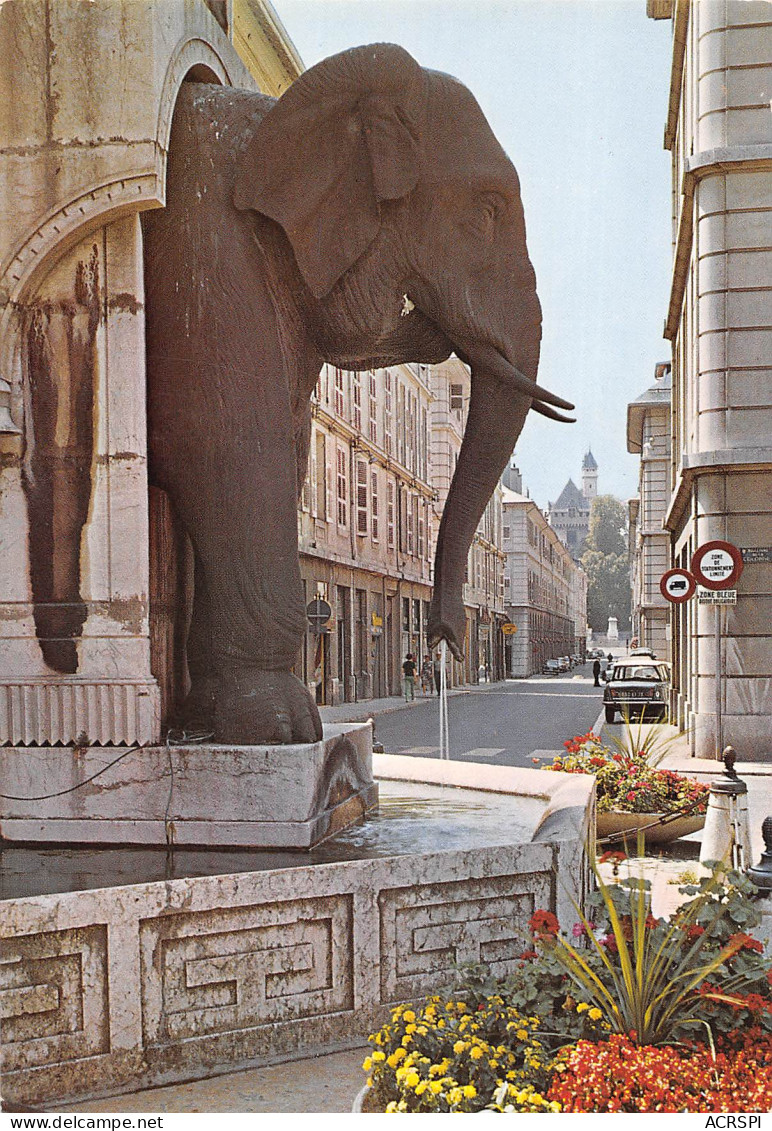 CHAMBERY  Fontaine Des éléphants Rue Boigne  20 (scan Recto-verso)MA2290Bis - Chambery