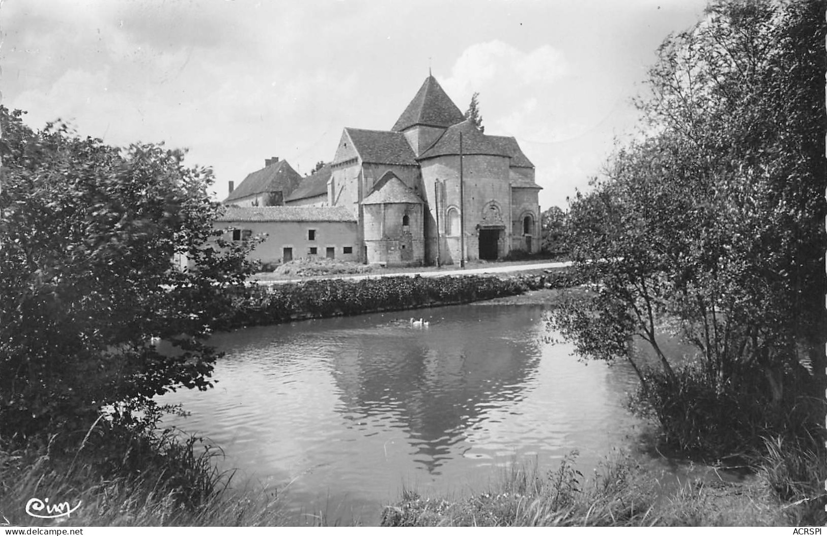 LA TRIMOUILLE Abbaye De VILLESALEM   42 (scan Recto-verso)MA2294Bis - Sonstige & Ohne Zuordnung