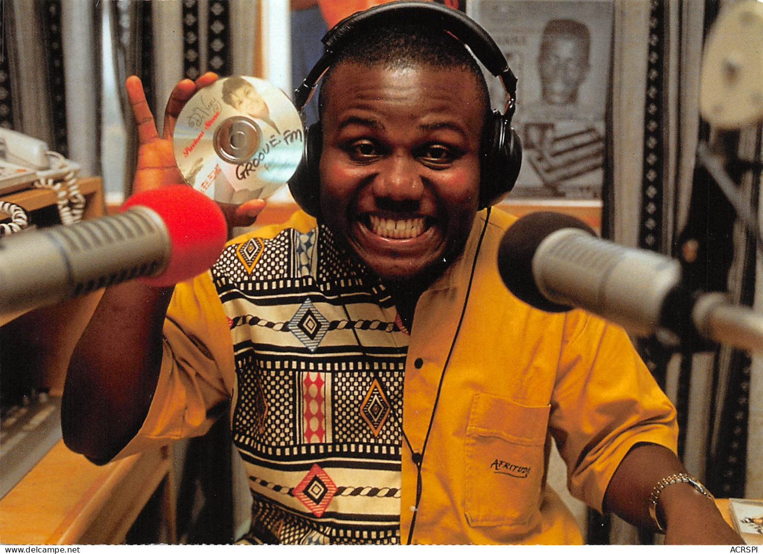 GHANA Mark Hemans Mensah DJ At Ghana's Groove FM Radio   37 (scan Recto-verso)MA2296 - Ghana - Gold Coast