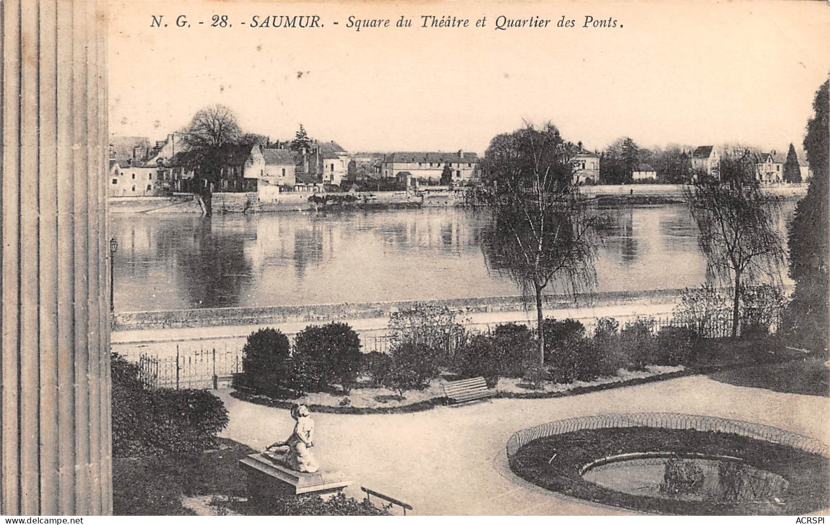 SAUMUR Square Du Theatre Et Quartier Des Ponts   32 (scan Recto-verso)MA2296Bis - Saumur