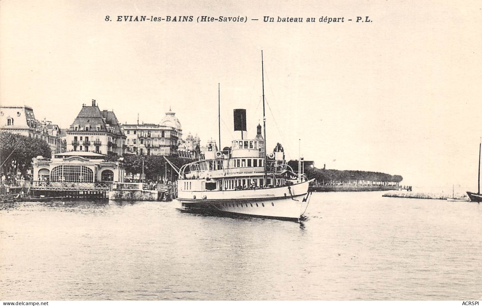 EVIAN Les Bains  Un Bateau Au Départ  2   (scan Recto-verso)MA2296Vic - Evian-les-Bains