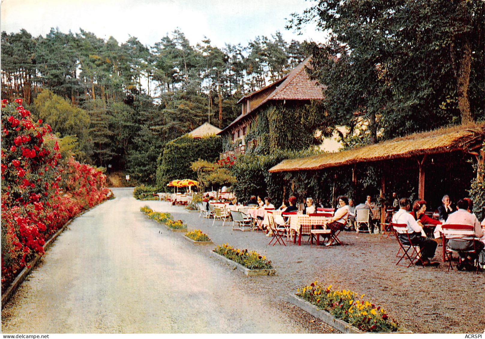 BAGNOLES DE L' ORNE Vallée De La Cour Terrasse Et Restaurant  9   (scan Recto-verso)MA2299 - Bagnoles De L'Orne