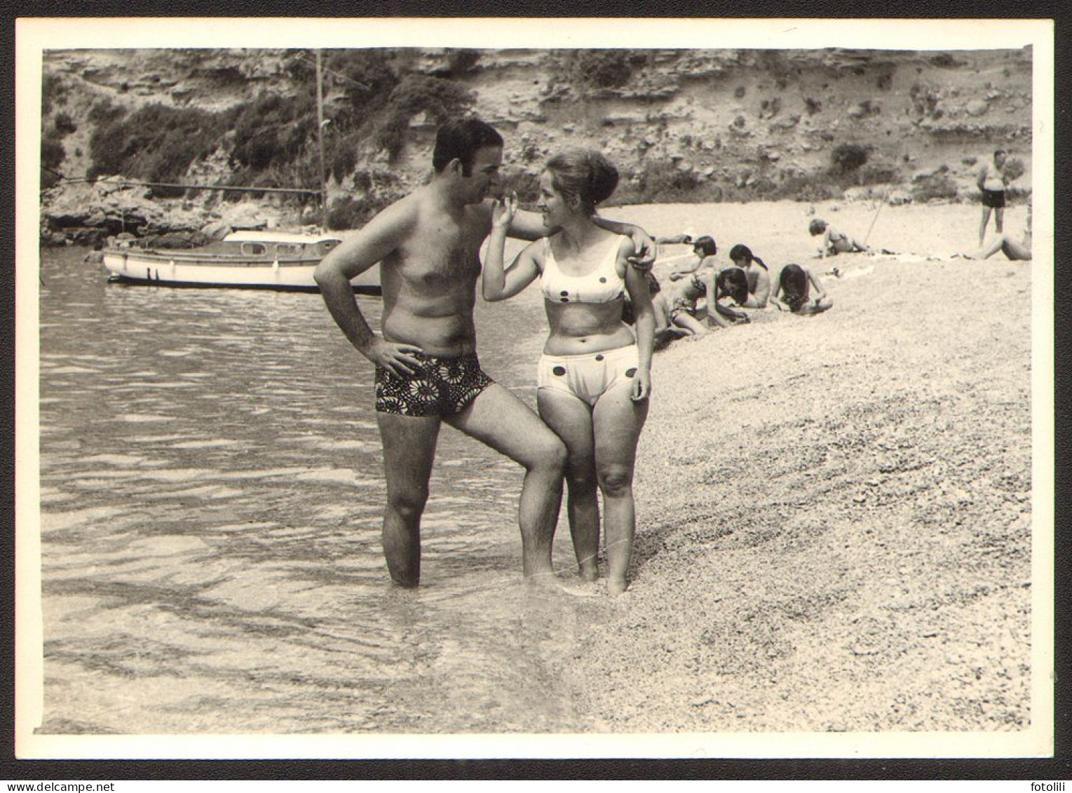Couple Bikini Woman Girl And Trunks Muscular Man On Beach   Old Photo 7x10cm #41178 - Anonymous Persons