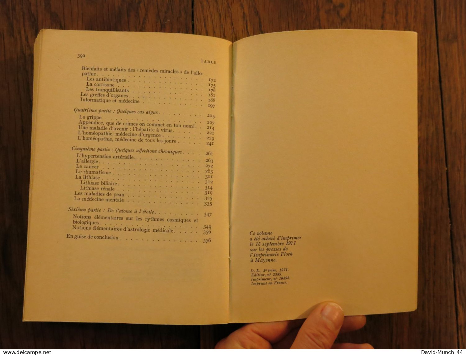 Pour une médecine différente, l'homéopathie, la médecine astrologique du Dr. Michaud. Denoël. 1971