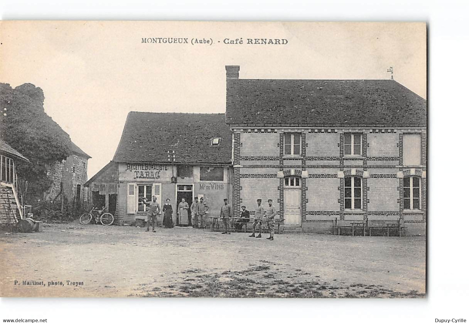 MONTGUEUX - Café Renard - Très Bon état - Other & Unclassified
