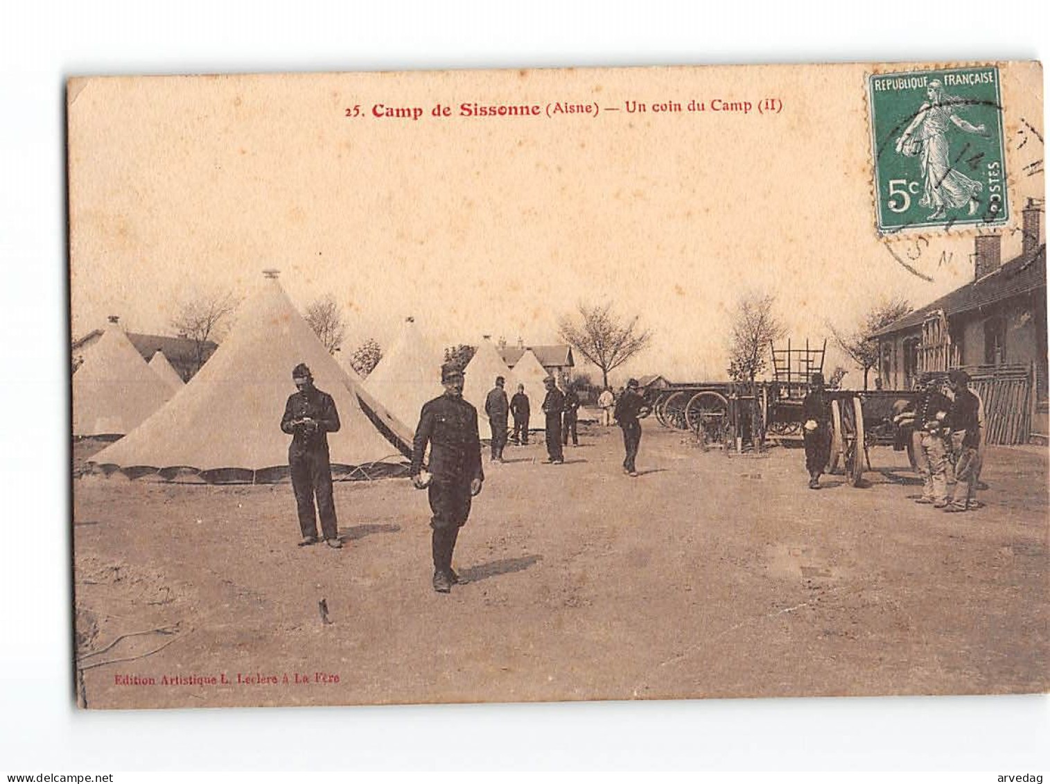 X1704 CAMP DE SISSONNE (AISNE) - UN COIN DU CAMP - Barracks