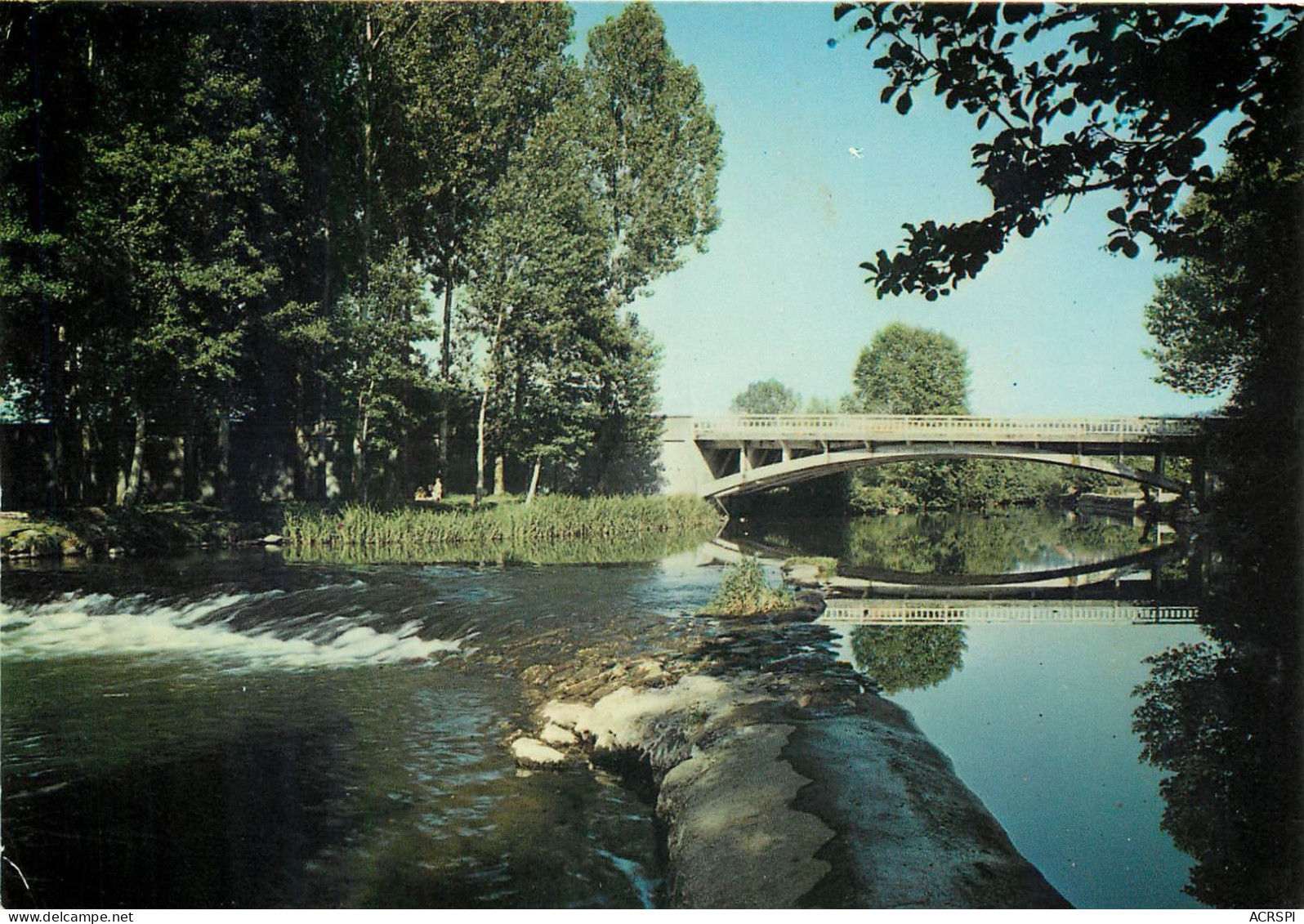 ARPAJON SUR CERE Les Bords De La Cere Camping Riviere A Truites 27(scan Recto-verso) MC2414 - Arpajon Sur Cere