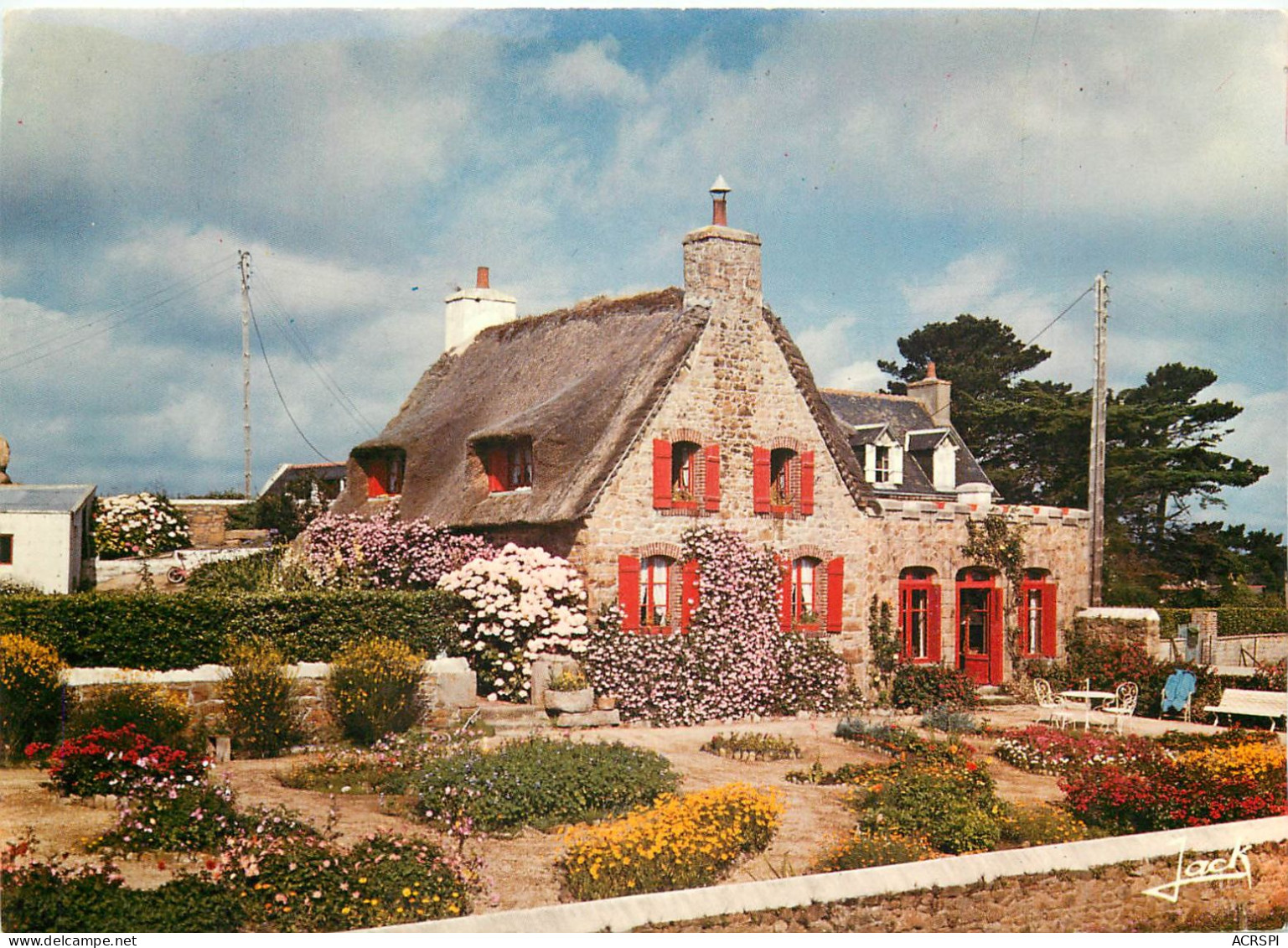 ILE DE BREHAT Chaumiere Fleurie 25(scan Recto-verso) MC2406 - Ile De Bréhat