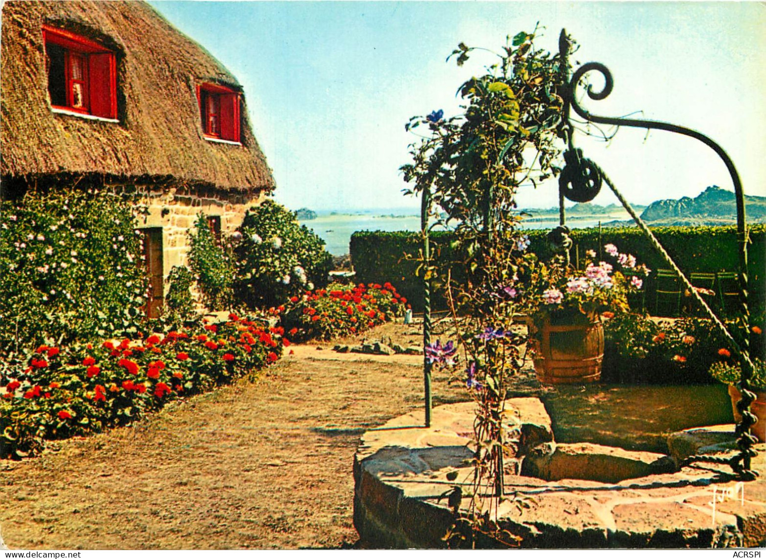 ILE DE BREHAT ILE DES FLEURS Et Des Rochers Roses Margelle Et Chaumiere Fleuries 19(scan Recto-verso) MC2406 - Ile De Bréhat