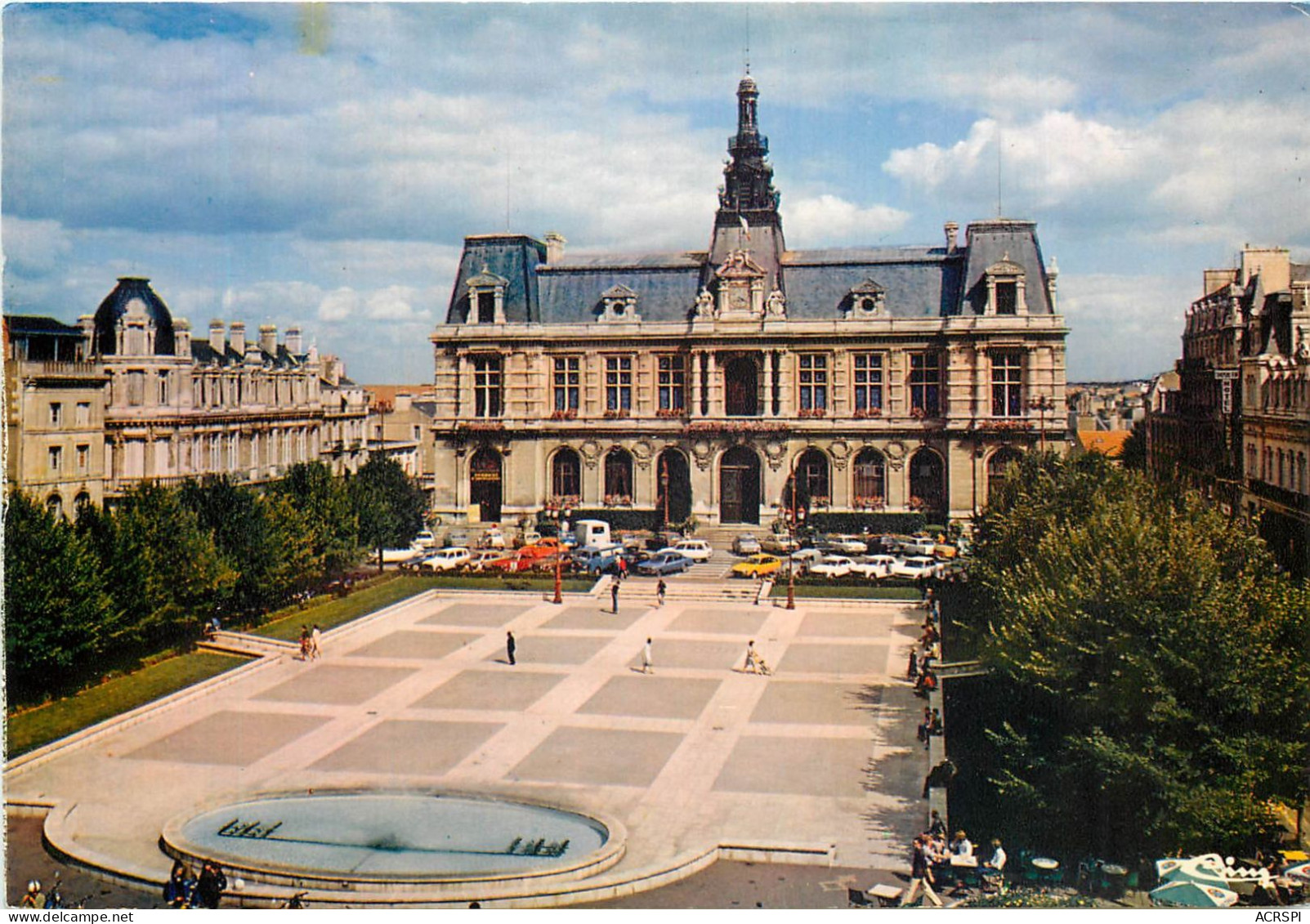 POITIERS L Hotel De Ville Et La Place Du Marechal Leclerc 30(scan Recto-verso) MC2439 - Poitiers