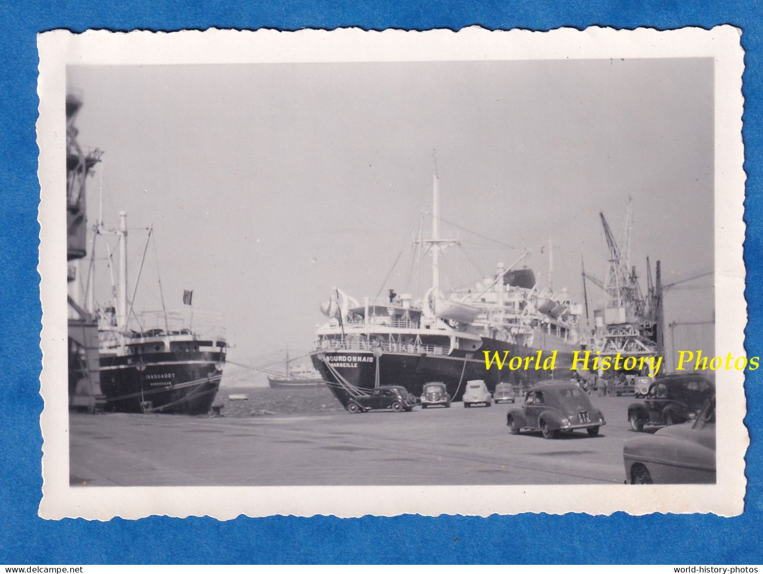 Photo Ancienne - Port à Situer - Paquebot LA BOURDONNAIS De Marseille Et IRAOUADDY De Dunkerque - Citroen Traction - Schiffe