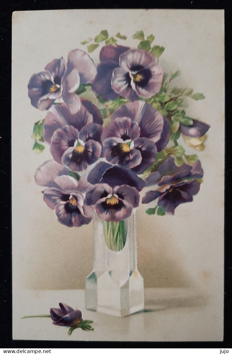 Thèmes  - Fleurs - Bouquet De Pensées Violettes Dans Un Vase - Bloemen