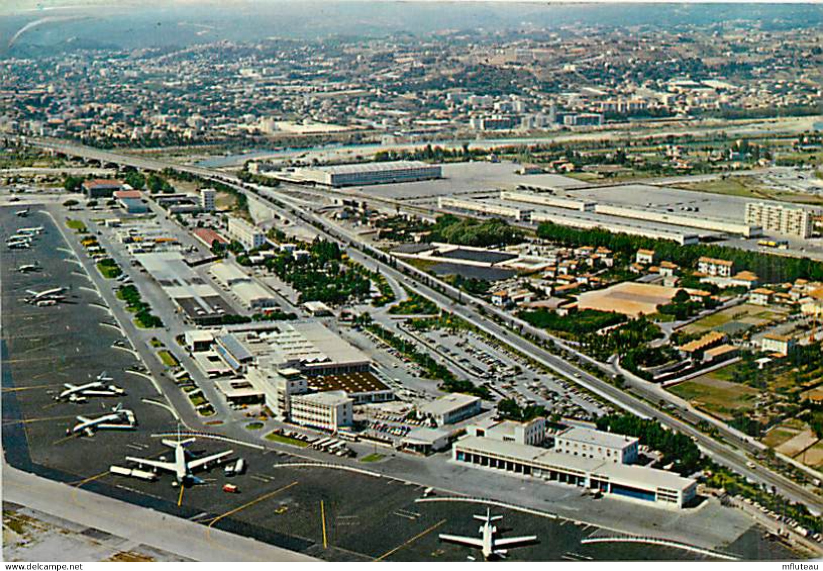 06* NICE  Aeroport (CPSM Petit Format)           MA99,0523 - Autres & Non Classés