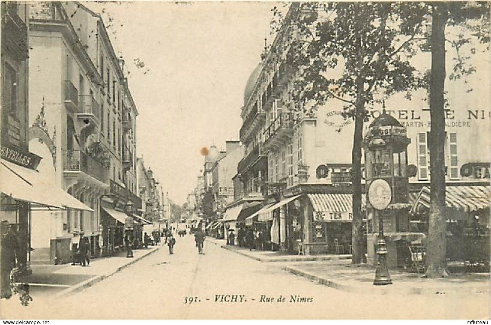03* VICHY  Rue De Nimes            MA99,0193 - Vichy