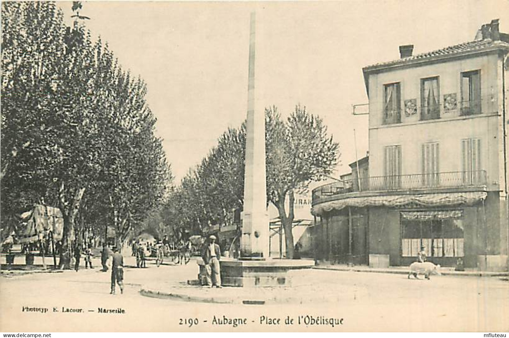 13* AUBAGNE  Obelisque        MA99,1072 - Aubagne