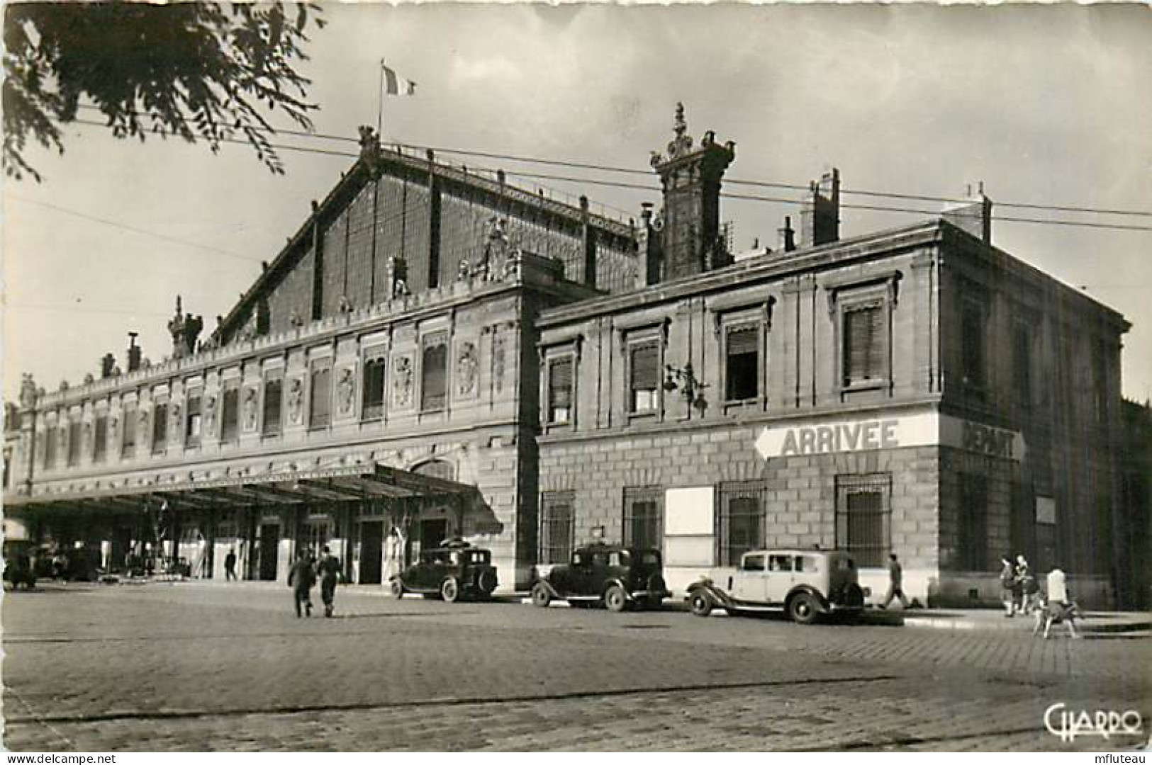 13* MARSEILLE   La Gare   (CPSM Petit Format)           MA99,1028 - Ohne Zuordnung