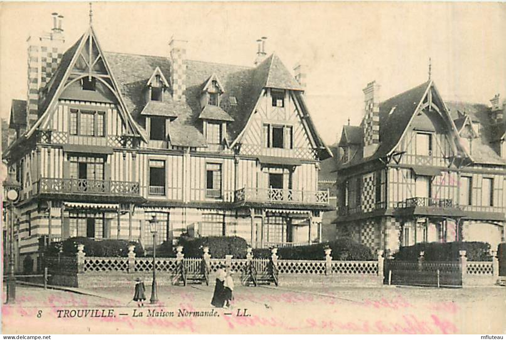 14* TROUVILLE   La Maison Normande   MA99,1315 - Trouville
