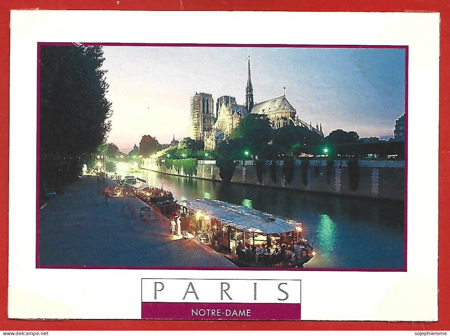 Paris Les Quais De Seine Devant Notre-Dame Illuminée 2scans Cafés Sur Péniches 13-11-2000 - Notre Dame De Paris