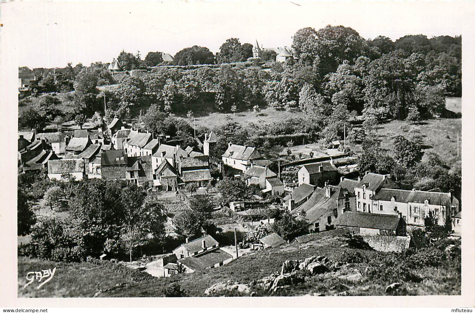 56* ROCHEFORT EN TERRE Le Vieux Bourg   CPSM  (format 9x14cm)   RL25,0570 - Rochefort En Terre