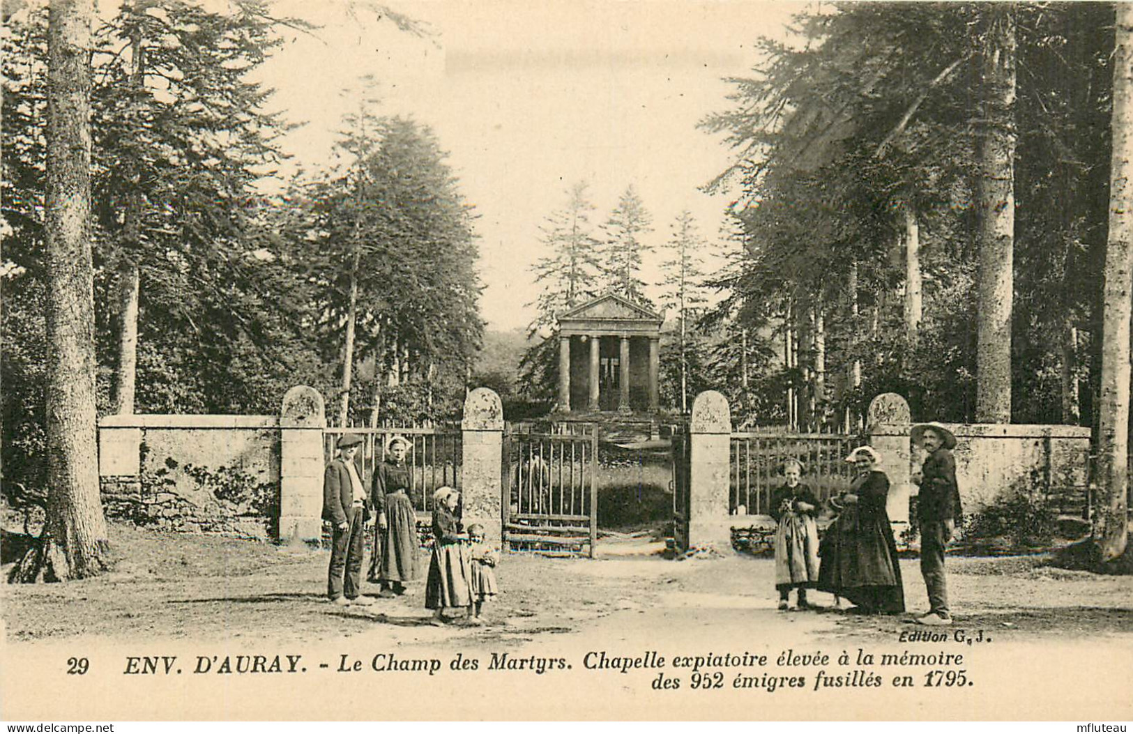 56*  AURAY  Le Champ Des Martyrs   RL25,0554 - Auray