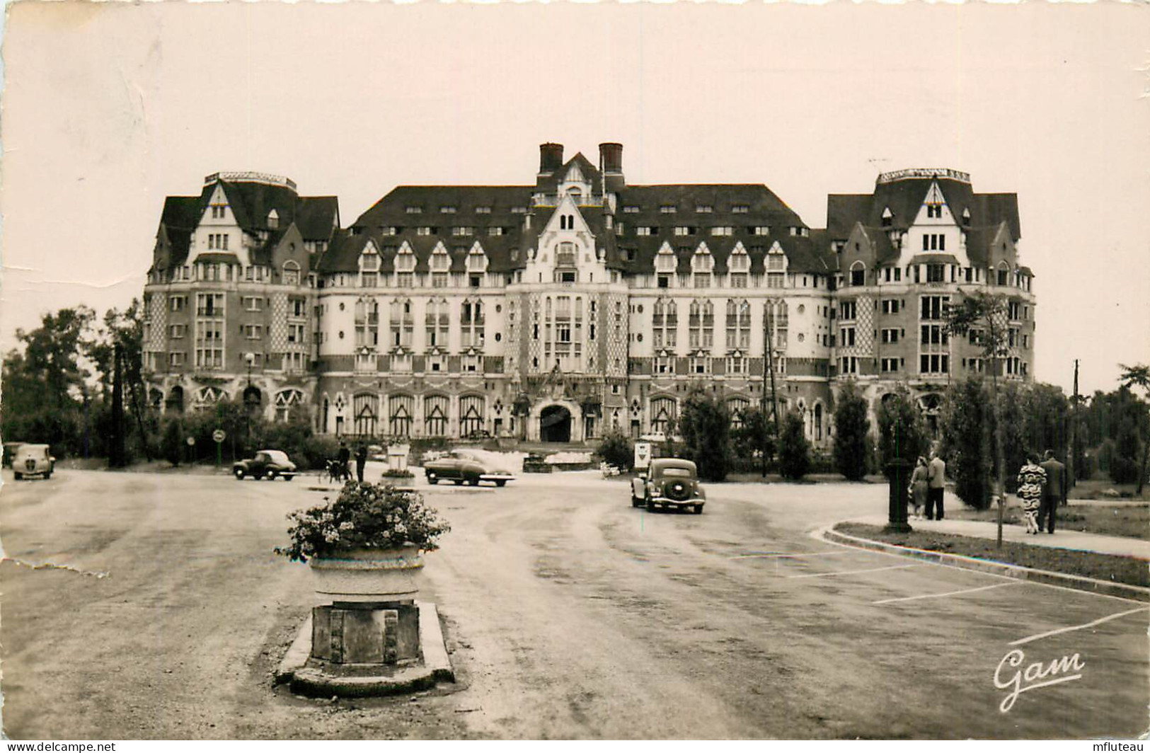 62* LE TOUQUET PARIS PLAGE    Le « royal Picardy » CPSM  (format 9x14cm)  RL25,2000 - Le Touquet