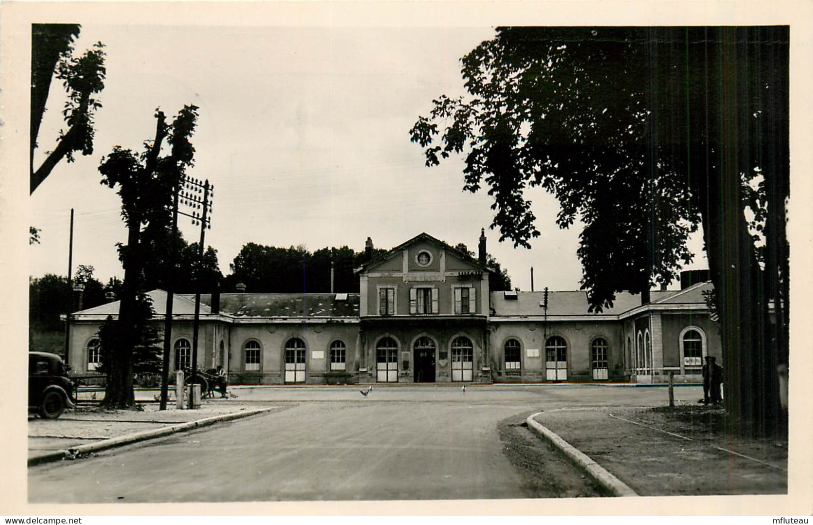 51* STE MENEHOULD  La Gare  CPSM (9x14cm)          RL37.0487 - Sainte-Menehould