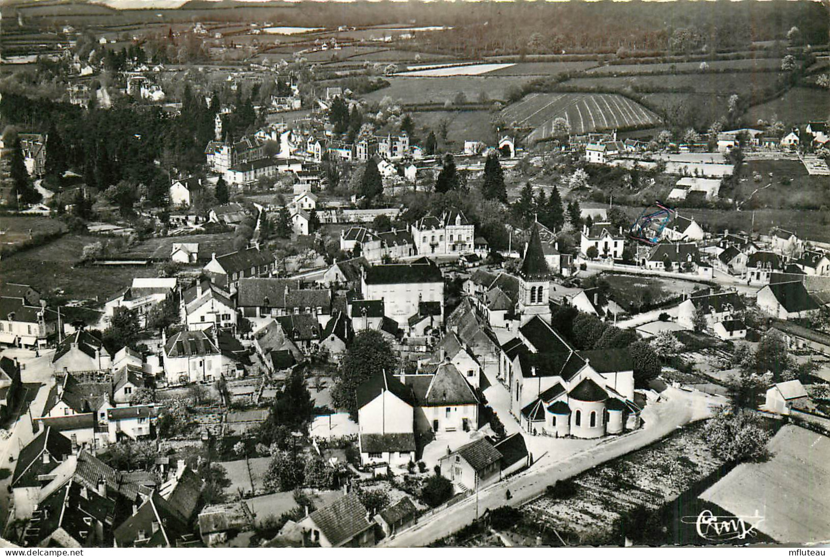 58* ST HONORE LES BAINS   Vue Generale  CPSM (9x14cm)   RL37.1031 - Saint-Honoré-les-Bains