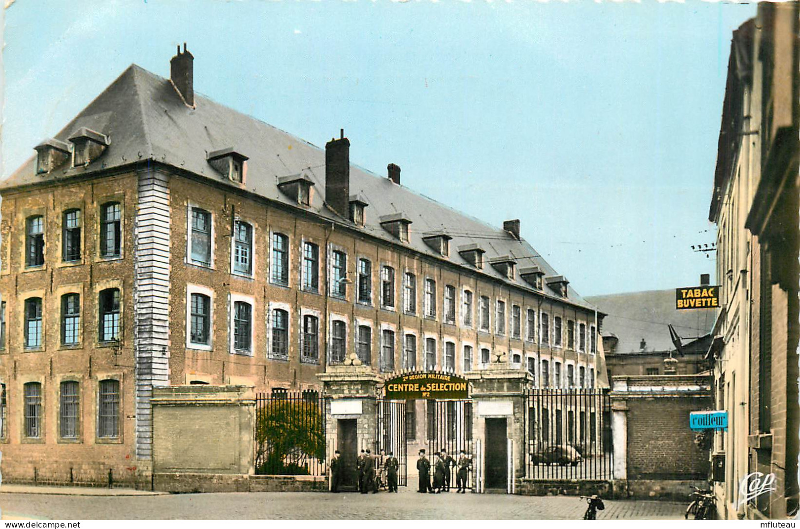 59* CAMBRAI  La Caserne  CPSM (9x14cm)  RL37.1074 - Casernes